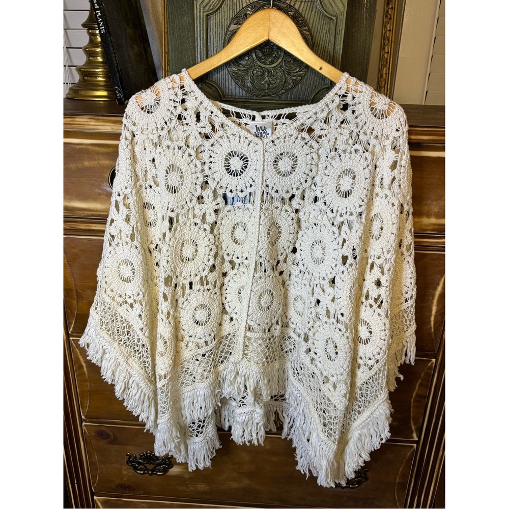 Ivy Jane Cream Crochet Lace Poncho Top NWOT